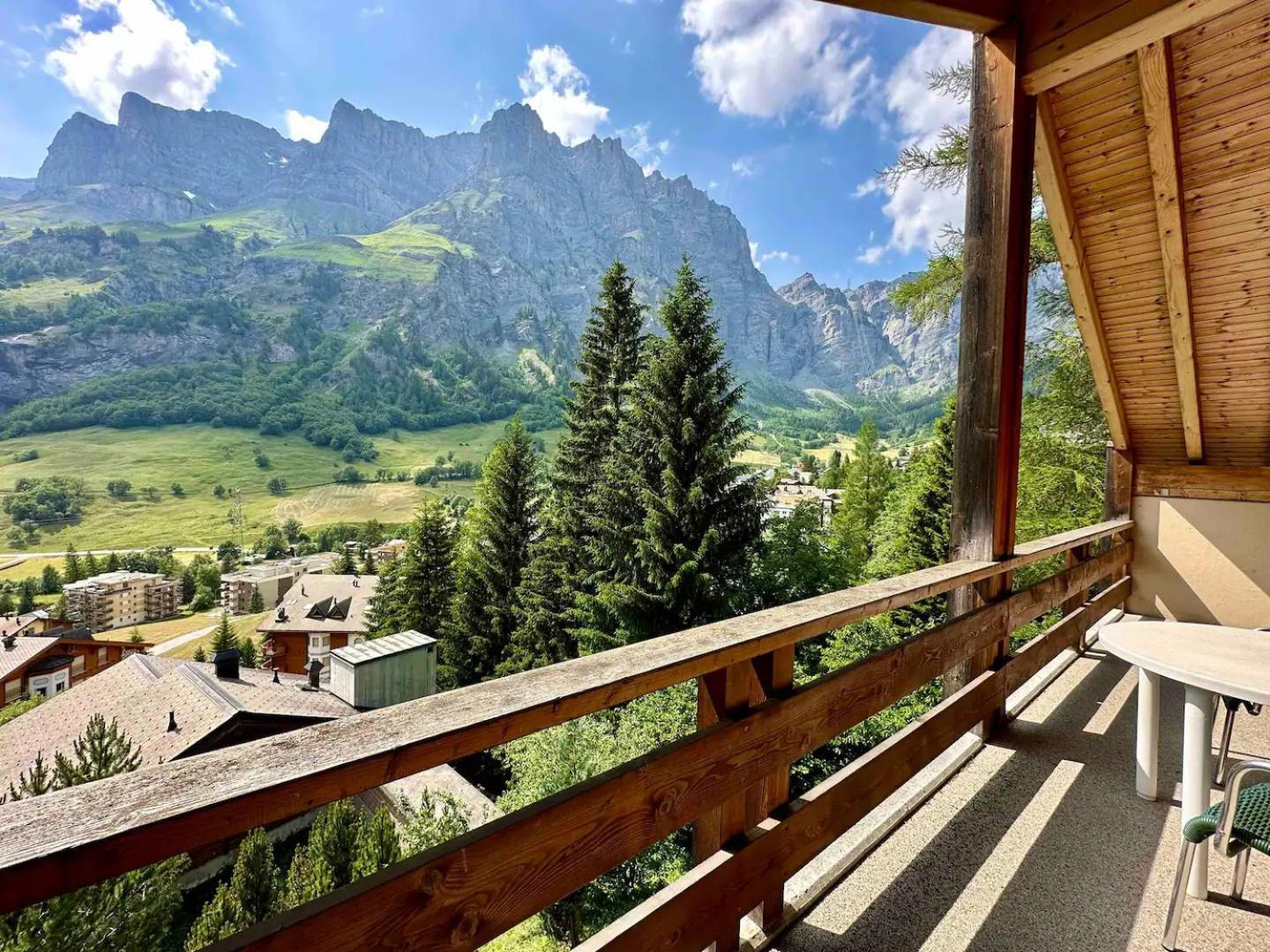 Ferienwohnung Haus Tarbey Leukerbad Exterior foto